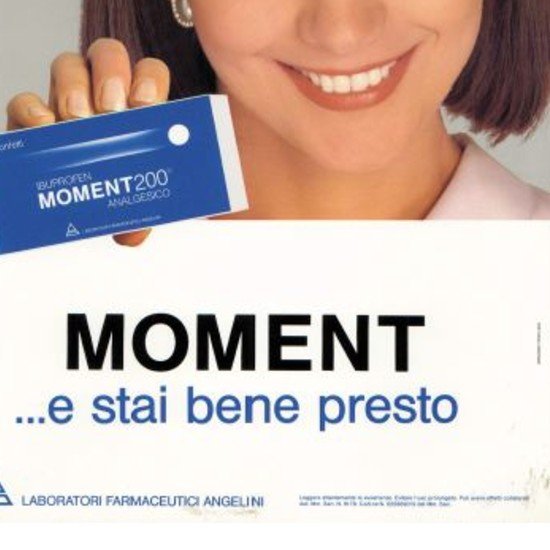 Eine Alte Werbeanzeige Von Dem Kopfschmerzmittel Moment